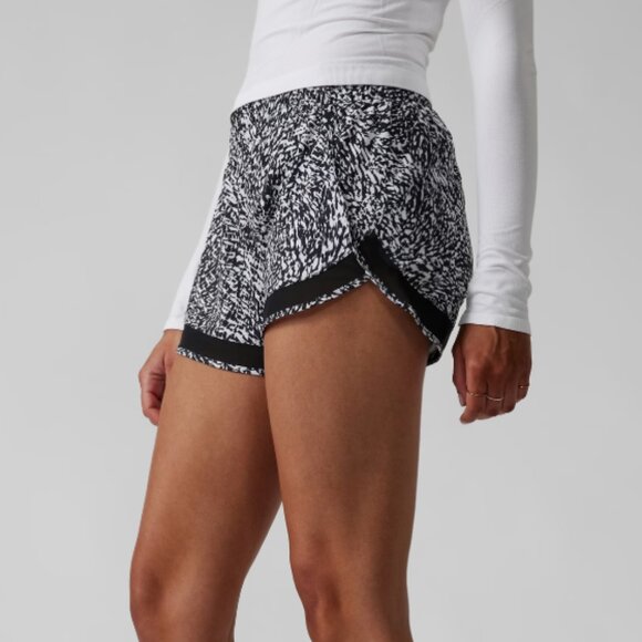 Athleta Printed Mesh Racer 4” Shorts in Black White Speckle Sz XS/SM EUC - Picture 1 of 11